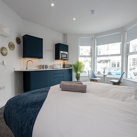 Morecambe Bay Studio Flats Free Parking Beach Front Екстериор снимка