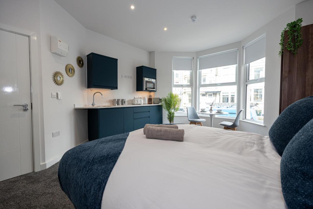 Morecambe Bay Studio Flats Free Parking Beach Front Екстериор снимка