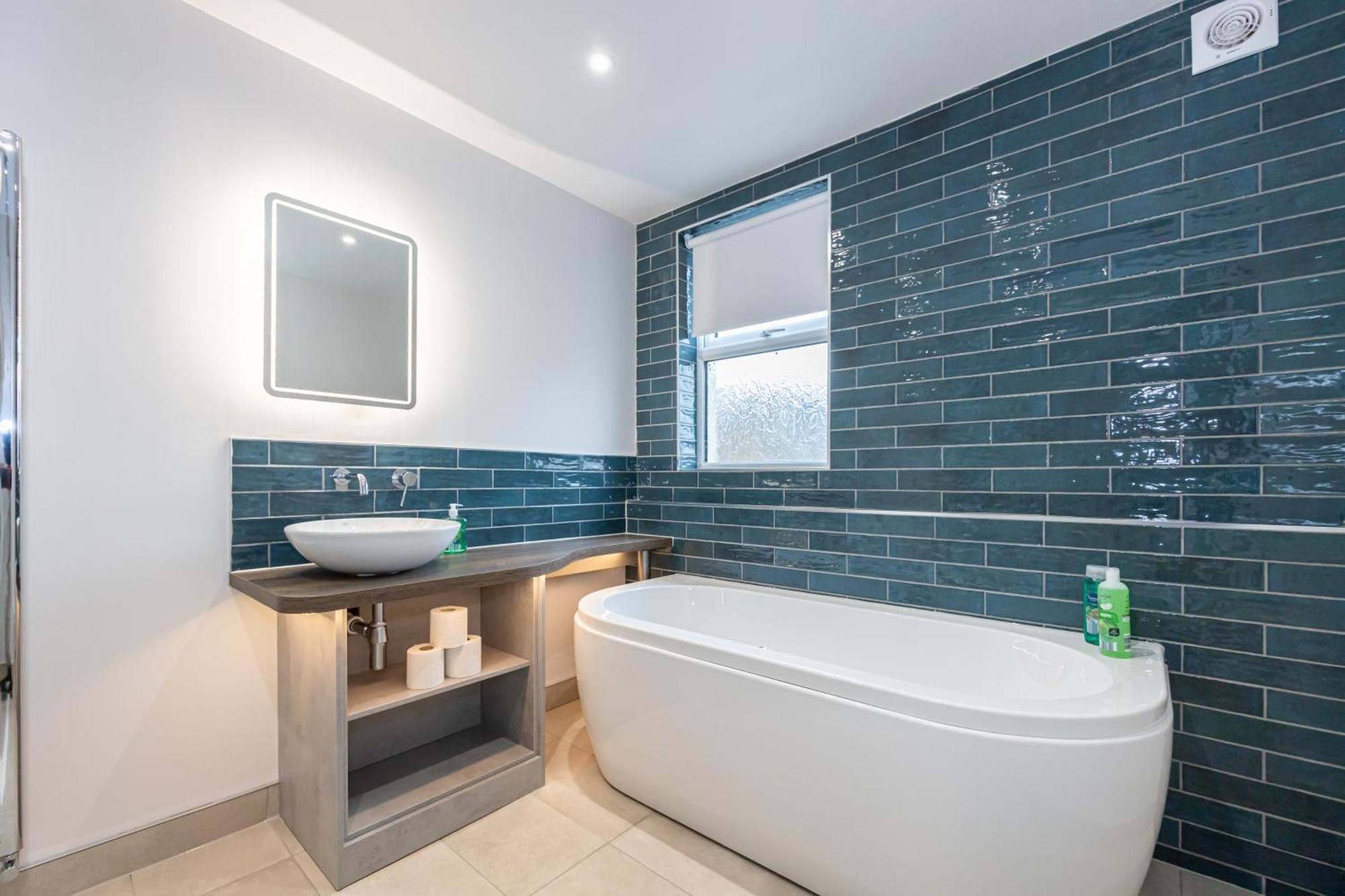 Morecambe Bay Studio Flats Free Parking Beach Front Екстериор снимка